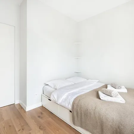 Private Jacuzzi, Terrace, Parking Apartament *