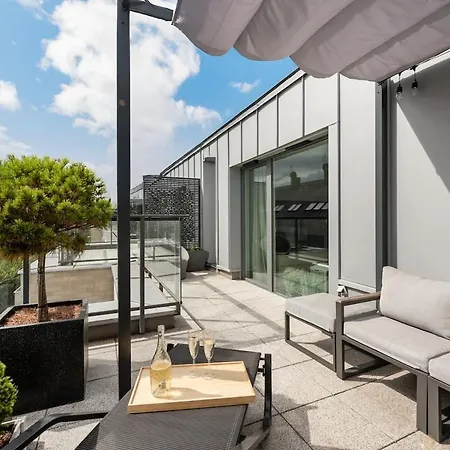 Appartamento Private Jacuzzi, Terrace, Parking